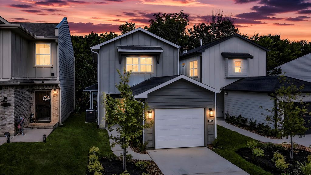 113 Capetown, Montgomery, TX 77356