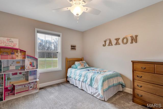 178 Gladshire Lane, Warrenton, MO 63383