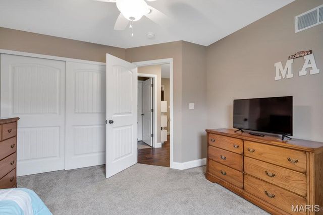 178 Gladshire Lane, Warrenton, MO 63383