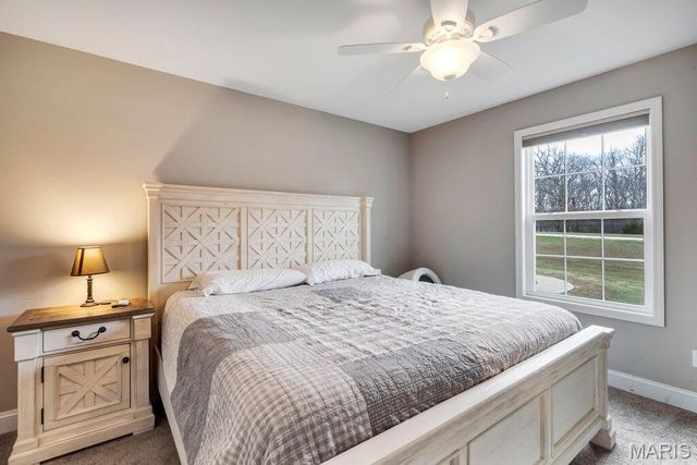 178 Gladshire Lane, Warrenton, MO 63383