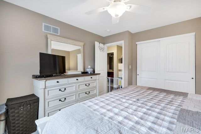 178 Gladshire Lane, Warrenton, MO 63383