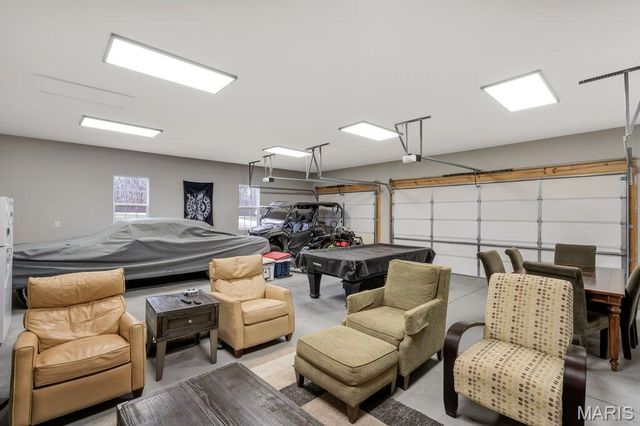 178 Gladshire Lane, Warrenton, MO 63383