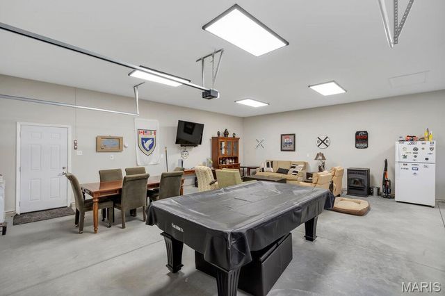 178 Gladshire Lane, Warrenton, MO 63383