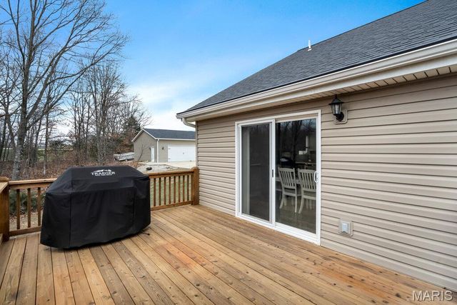 178 Gladshire Lane, Warrenton, MO 63383