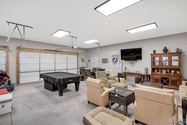 178 Gladshire Lane, Warrenton, MO 63383