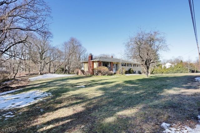 219 Haven Rd, Franklin Lakes Boro, NJ 07417