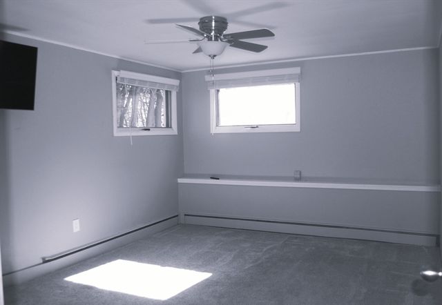 9 Harding St, Leicester, MA 01611