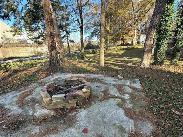 3035 Shirley NW Drive, Kennesaw, GA 30144