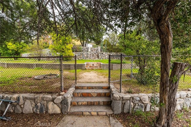 7444 Tranquil Drive, Tujunga, CA 91042