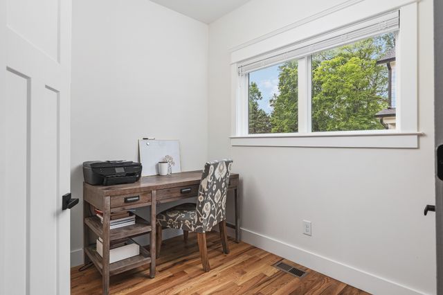 906A Lischey Ave, Nashville, TN 37207