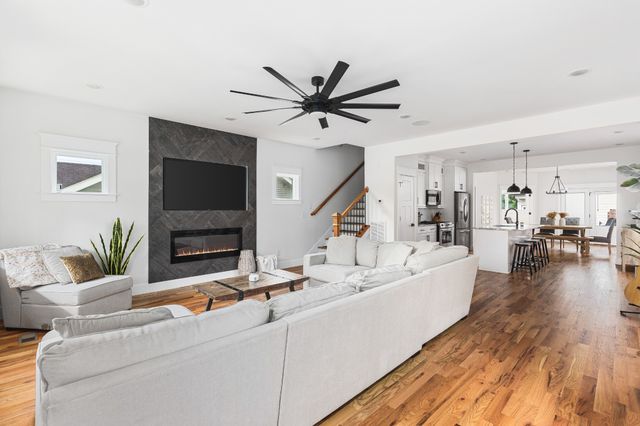 906A Lischey Ave, Nashville, TN 37207