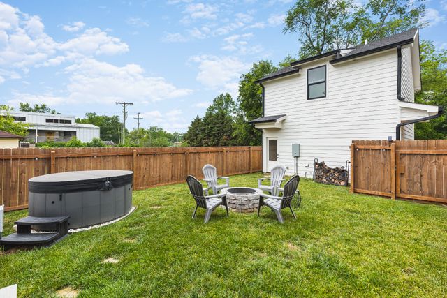 906A Lischey Ave, Nashville, TN 37207