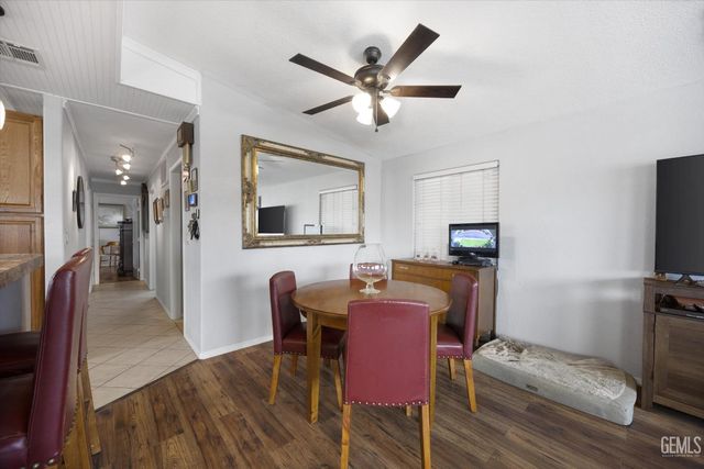 4321 Sabal Court, Bakersfield, CA 93301