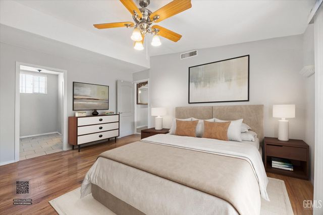 4321 Sabal Court, Bakersfield, CA 93301