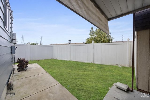 4321 Sabal Court, Bakersfield, CA 93301
