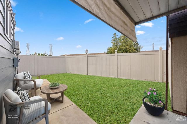 4321 Sabal Court, Bakersfield, CA 93301