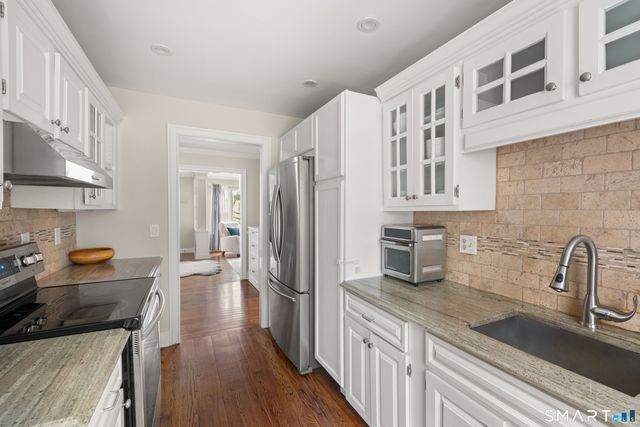 43 Village Walk 43, Wilton, CT 06897