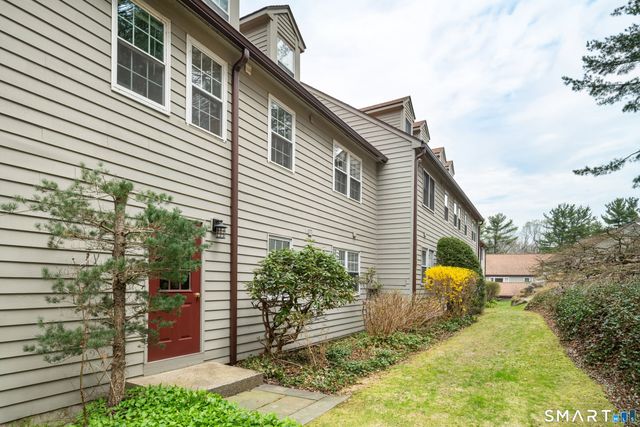 43 Village Walk 43, Wilton, CT 06897