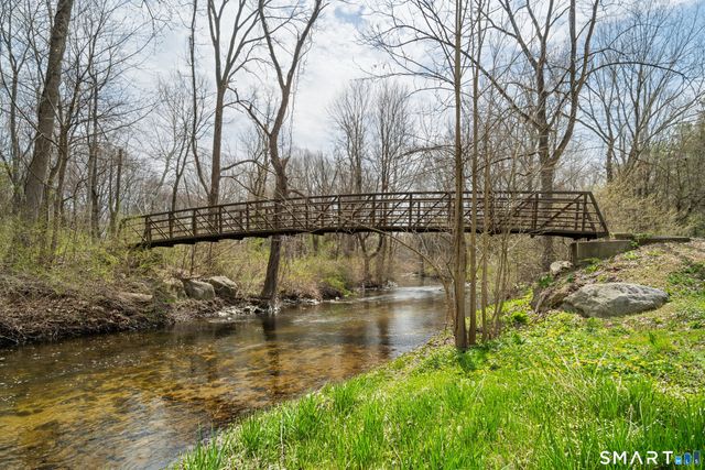 43 Village Walk 43, Wilton, CT 06897