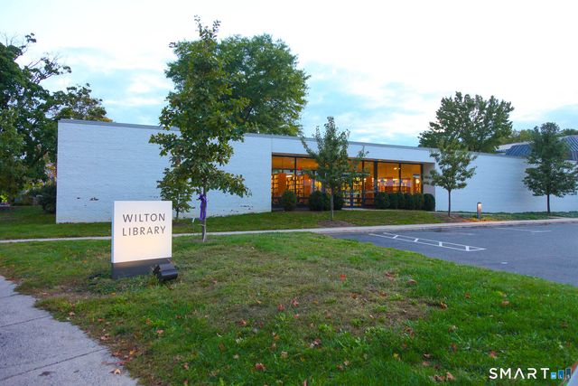 43 Village Walk 43, Wilton, CT 06897