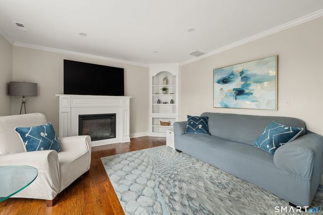 43 Village Walk 43, Wilton, CT 06897