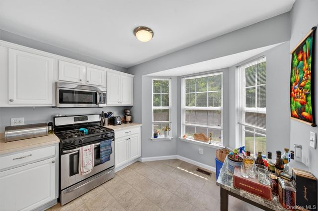 1 Lake Ridge Drive, Middletown, NY 10940