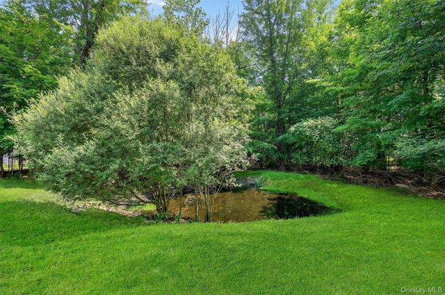 1 Lake Ridge Drive, Middletown, NY 10940