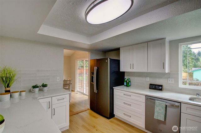 14129 60th Avenue W, Edmonds, WA 98026