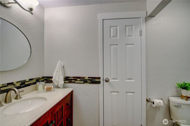 14129 60th Avenue W, Edmonds, WA 98026