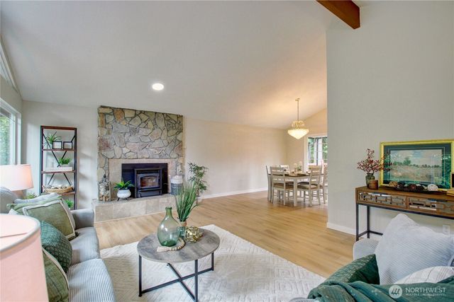 14129 60th Avenue W, Edmonds, WA 98026