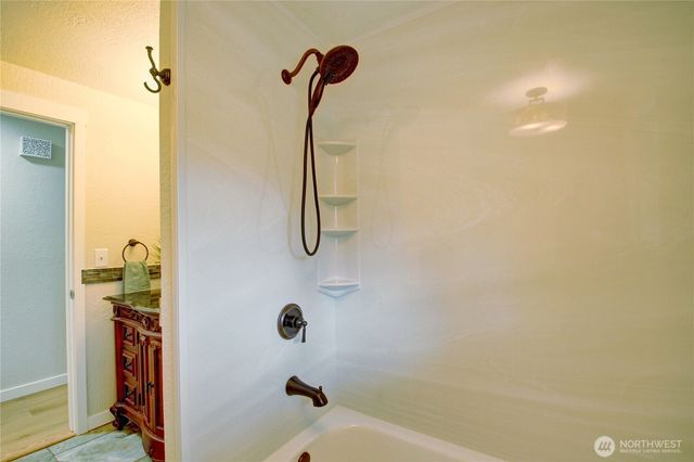 14129 60th Avenue W, Edmonds, WA 98026