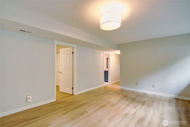 14129 60th Avenue W, Edmonds, WA 98026