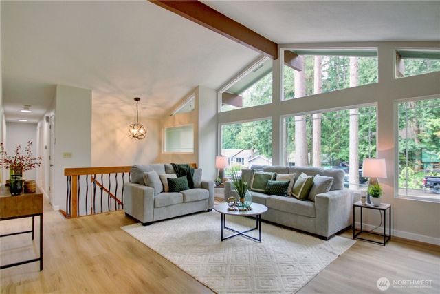 14129 60th Avenue W, Edmonds, WA 98026