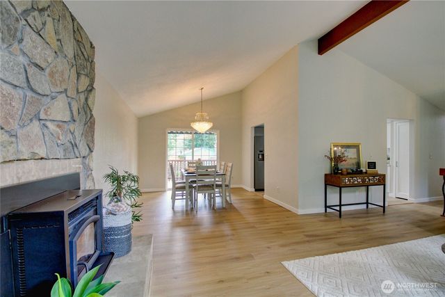 14129 60th Avenue W, Edmonds, WA 98026