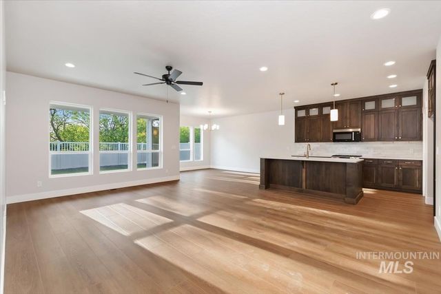 3321 Helios St., Caldwell, ID 83607