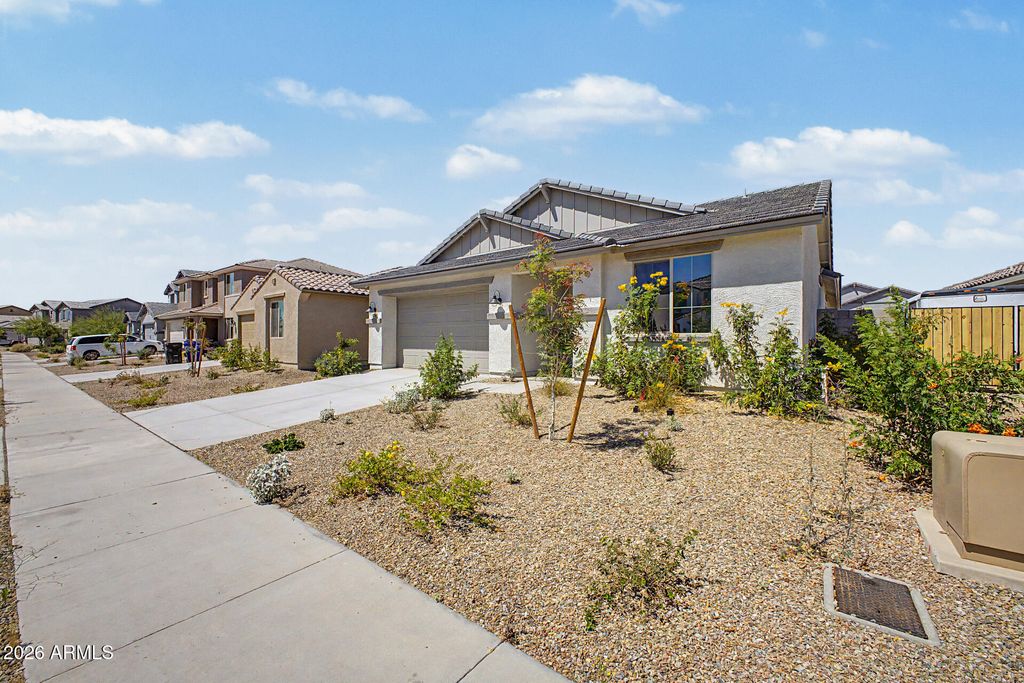 18364 W VILLA CHULA Lane SW, Surprise, AZ 85387 — photo 5