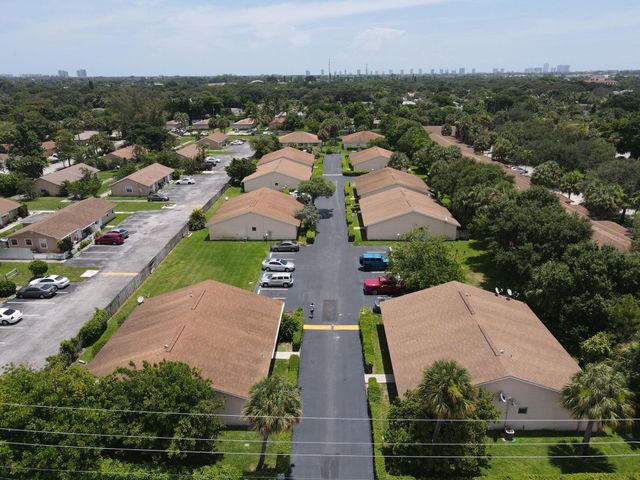 3849 Harwood Street, West Palm Beach, FL 33403