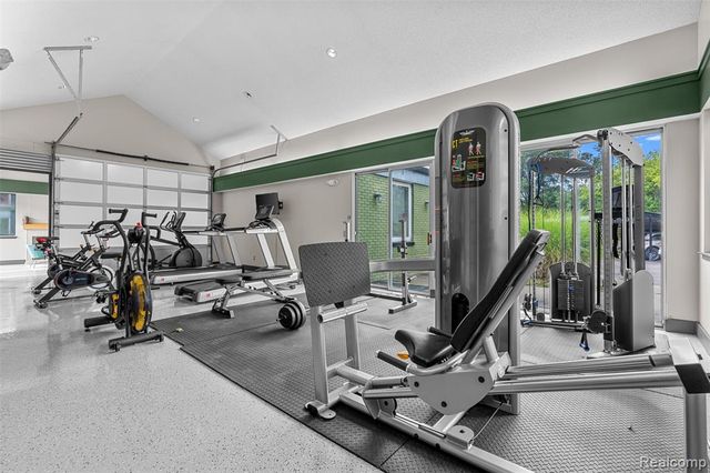 1050 N Adams Road 114, Birmingham, MI 48009