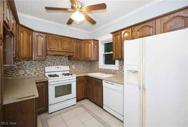 3227 Trowbridge Avenue, Cleveland, OH 44109