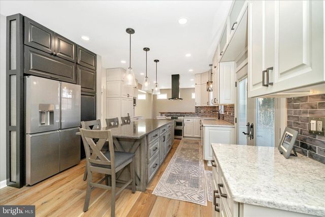 601 HUNTOVER LN, Frederick, MD 21703