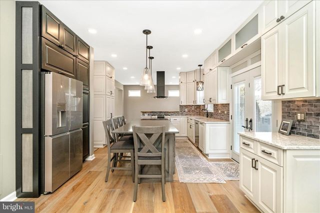 601 HUNTOVER LN, Frederick, MD 21703