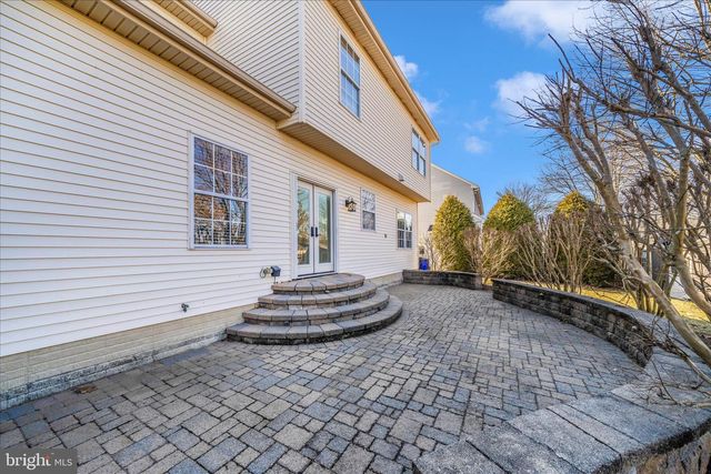 601 HUNTOVER LN, Frederick, MD 21703