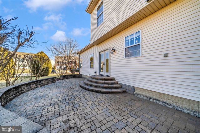 601 HUNTOVER LN, Frederick, MD 21703