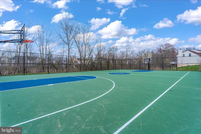 601 HUNTOVER LN, Frederick, MD 21703