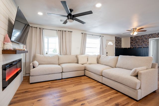 4221 Hyde Park Drive, Mesquite, TX 75150