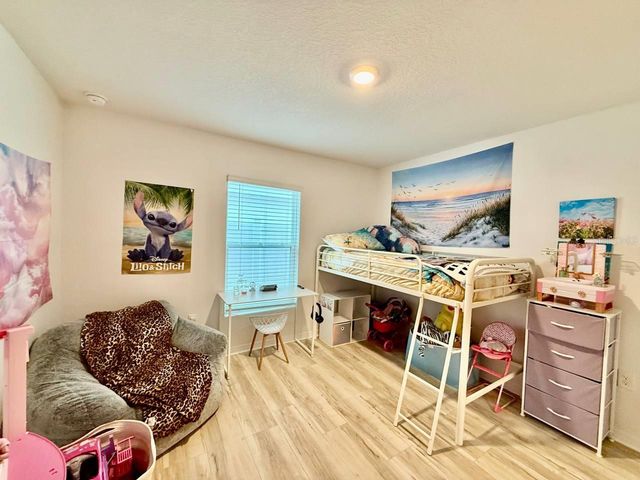 1026 GOLDEN SHINER AVENUE, Ruskin, FL 33570