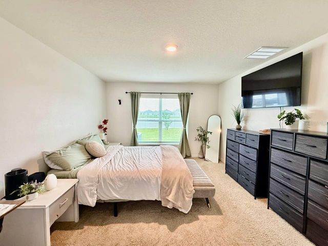 1026 GOLDEN SHINER AVENUE, Ruskin, FL 33570