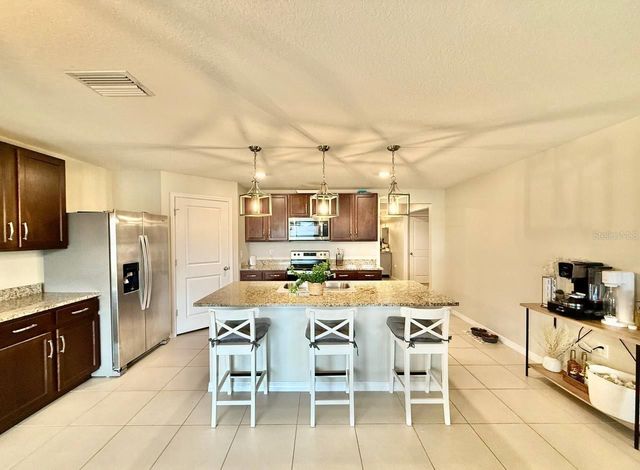 1026 GOLDEN SHINER AVENUE, Ruskin, FL 33570