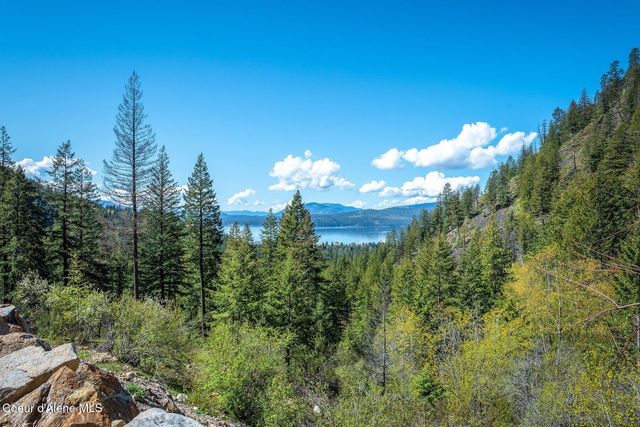 202 TRESTLE CREEK LN, Hope, ID 83836