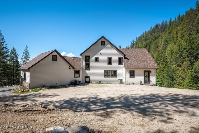 202 TRESTLE CREEK LN, Hope, ID 83836